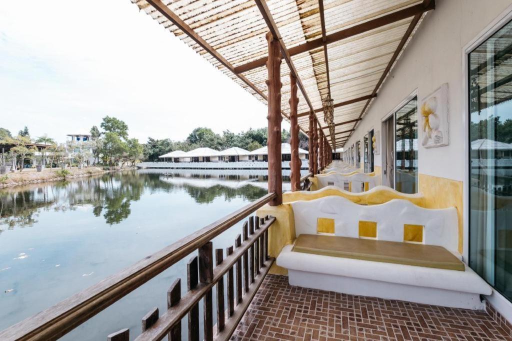 Anavilla Tangke Resort Khanom Exterior photo