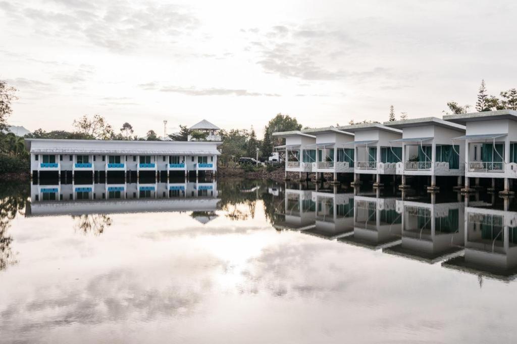 Anavilla Tangke Resort Khanom Exterior photo
